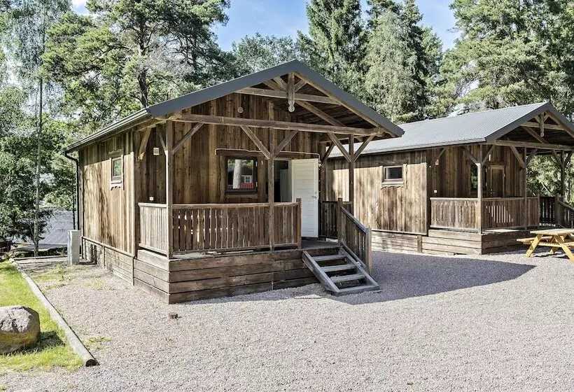 Lomakeskus First Camp Kolmården