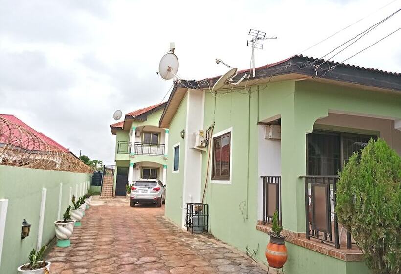 Ronna Apartments At Lakeside Estates