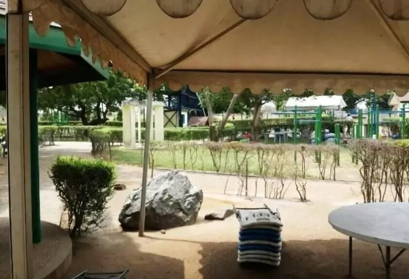 Ronna Apartments At Lakeside Estates