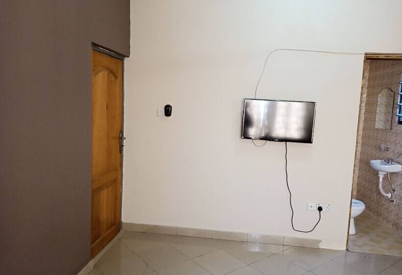 Ronna Apartments At Lakeside Estates