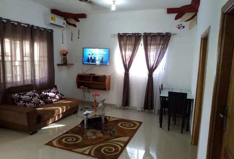 Ronna Apartments At Lakeside Estates