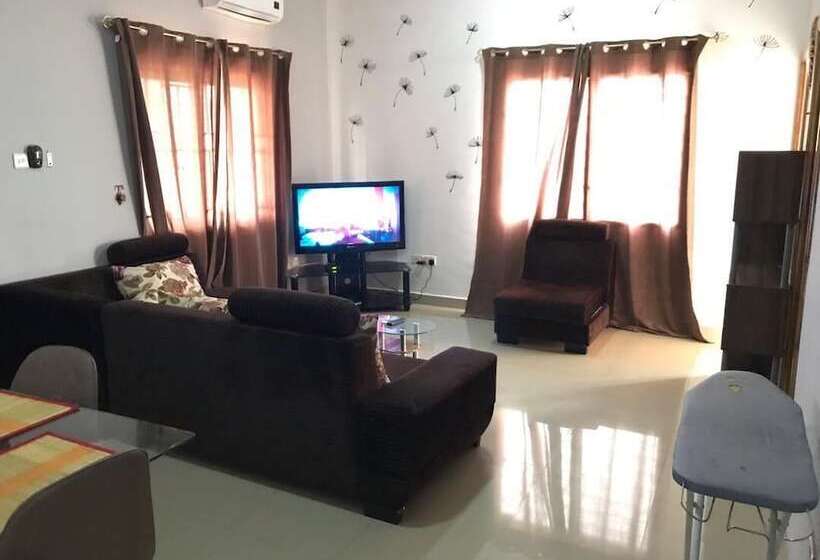 Ronna Apartments At Lakeside Estates