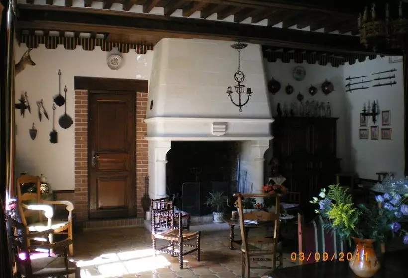 Aamiaismajoitus (B&B) Le Chateau