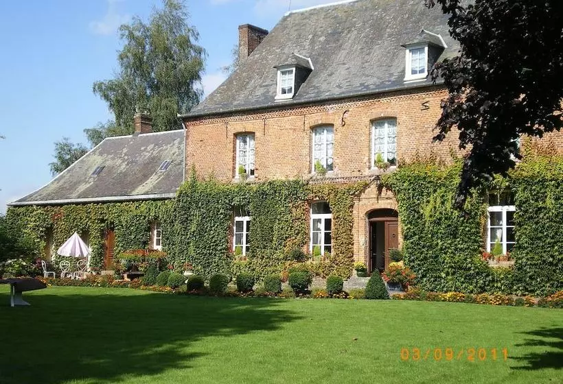 Aamiaismajoitus (B&B) Le Chateau