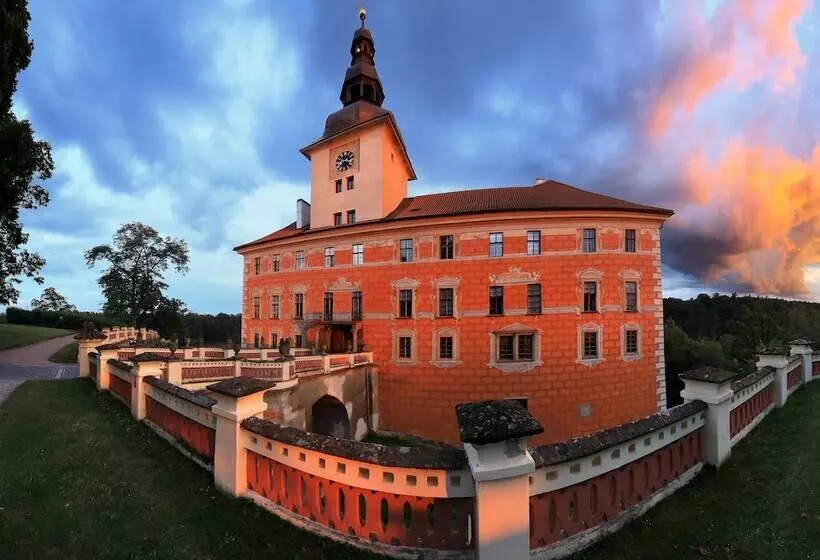 Aamiaismajoitus (B&B) Penzion černická Obora