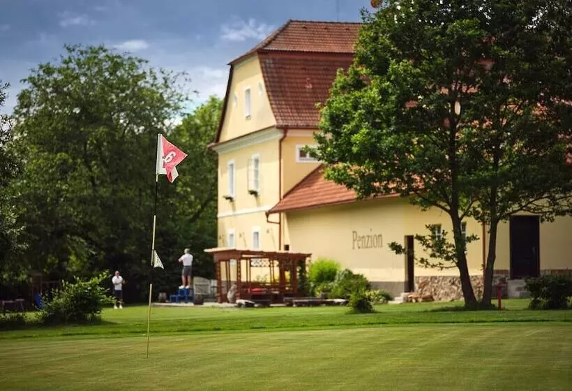 Aamiaismajoitus (B&B) Penzion černická Obora