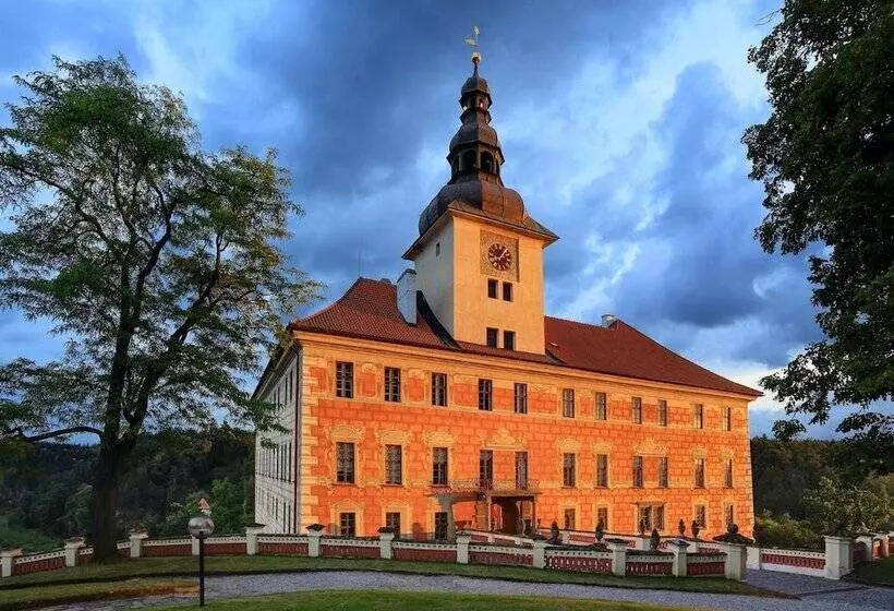 Aamiaismajoitus (B&B) Penzion černická Obora