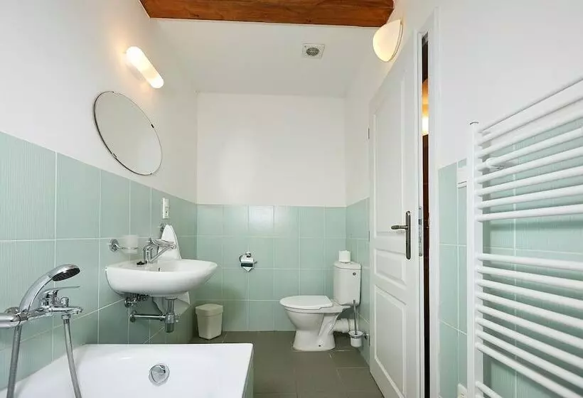 Aamiaismajoitus (B&B) Penzion černická Obora