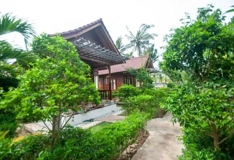 Aamiaismajoitus (B&B) Timbool Bungalow