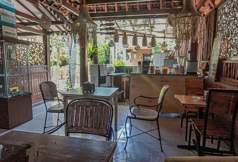 Nocleg ze śniadaniem Wisma Pulau Merah