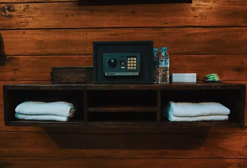 Aamiaismajoitus (B&B) Wisma Pulau Merah