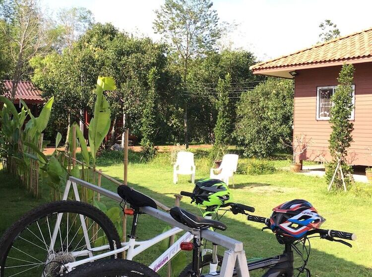 هتل Baan Suan Kru Kob