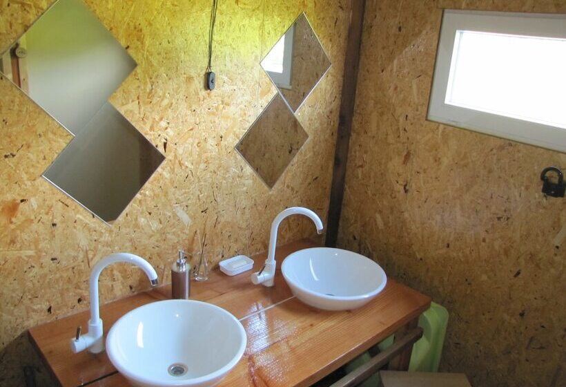 בית מלון כפרי Camping Des Vignes