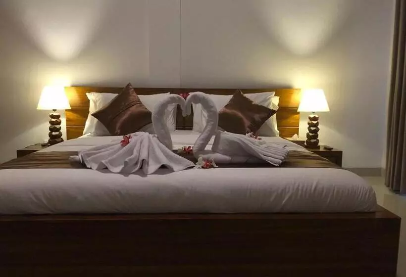 Hotelli Green Beach Inn