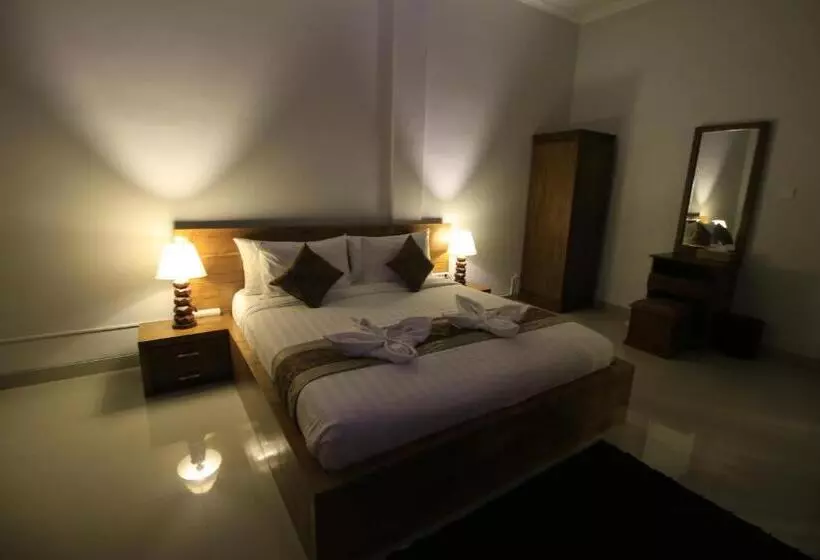 Hotelli Green Beach Inn