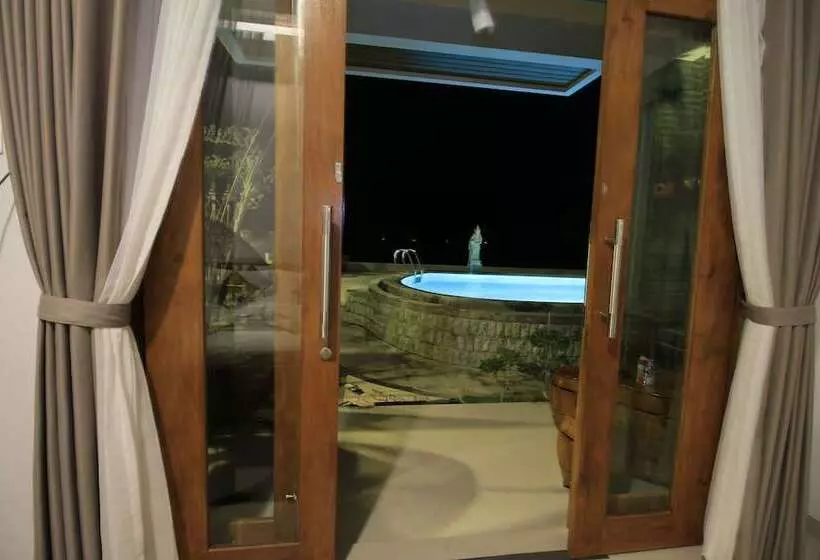 Hotelli Green Beach Inn