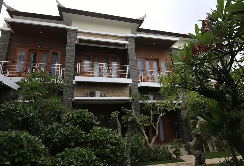 Hotelli Green Beach Inn