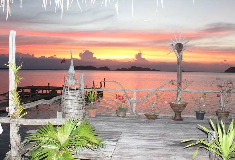 בית מלון כפרי Khaochan Resort