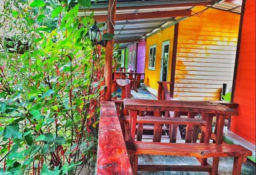 Hotelli Pattama Resorts Khiri Wong