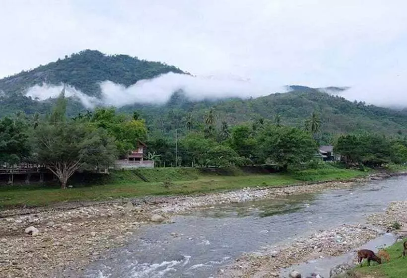 Hotelli Pattama Resorts Khiri Wong