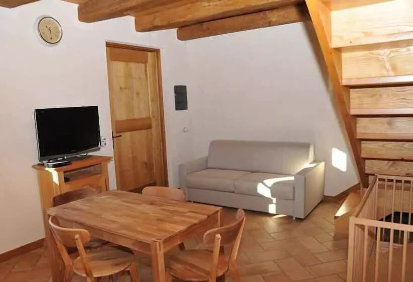 Maaseutuhotelli Agriturismo L'arbo