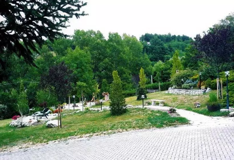 Maaseutuhotelli Agriturismo Persichitti