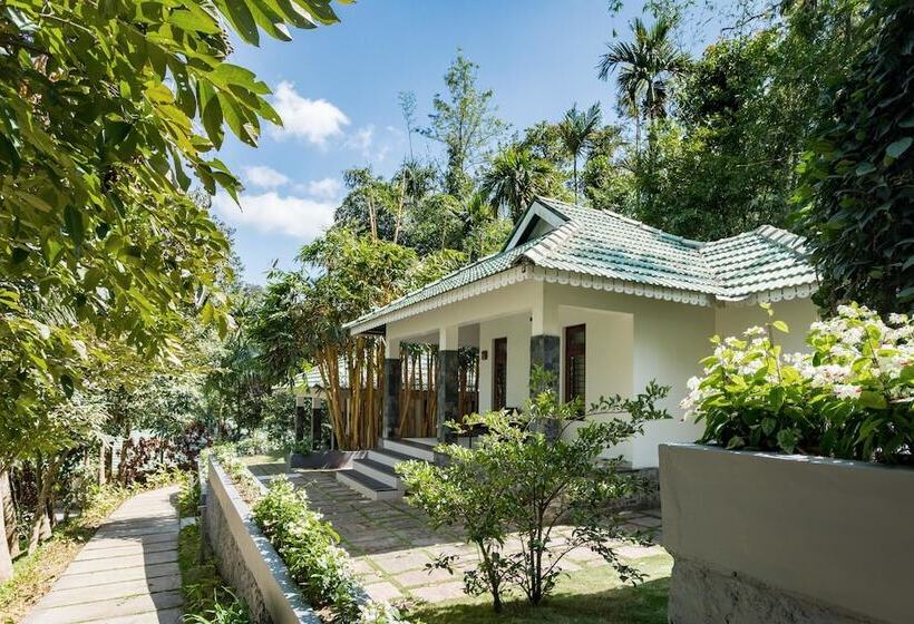 בית מלון כפרי The Woods Resorts Wayanad