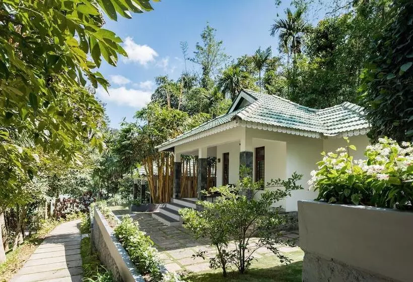 Hotelli The Woods Resorts Wayanad