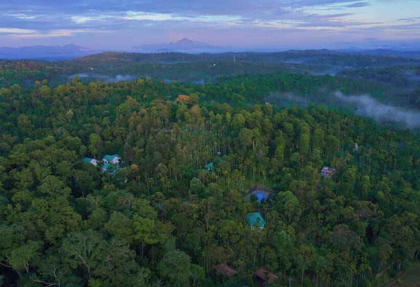 בית מלון כפרי The Woods Resorts Wayanad