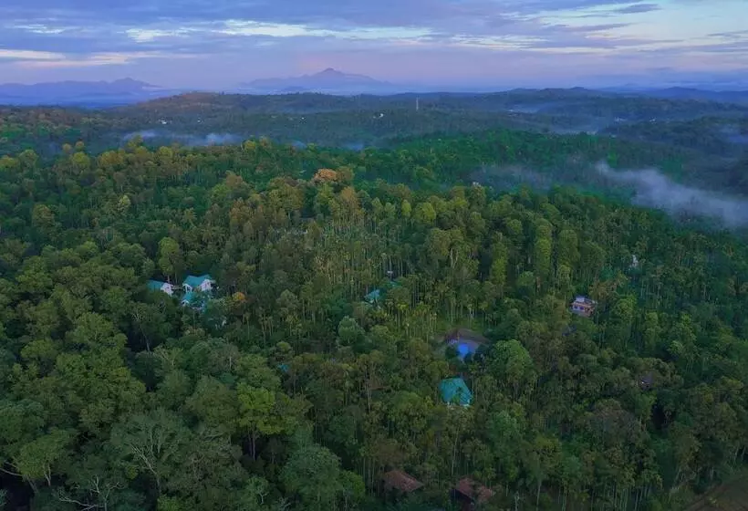 Hotelli The Woods Resorts Wayanad