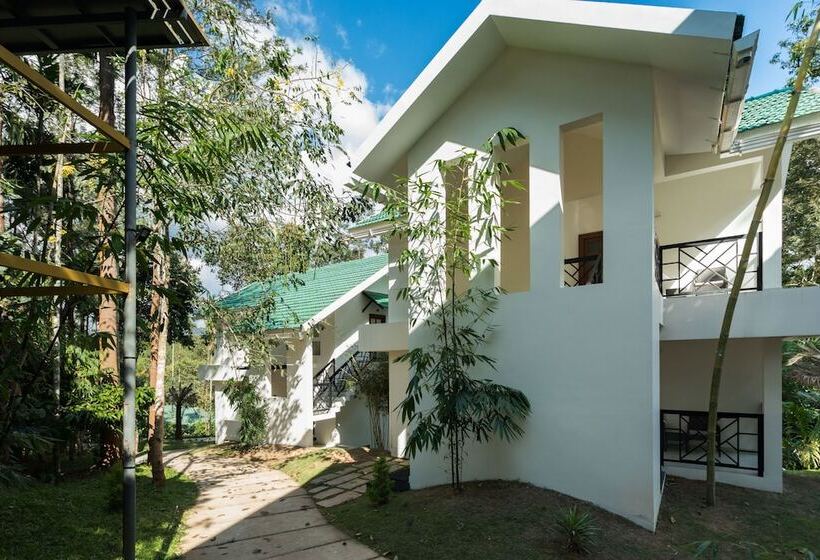 בית מלון כפרי The Woods Resorts Wayanad