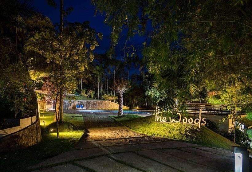 בית מלון כפרי The Woods Resorts Wayanad