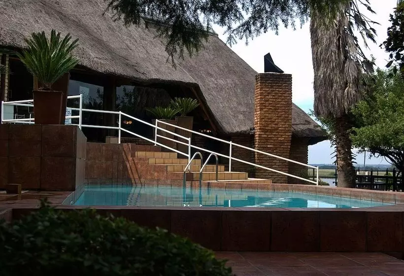 ホテル Waterfront Country Lodge