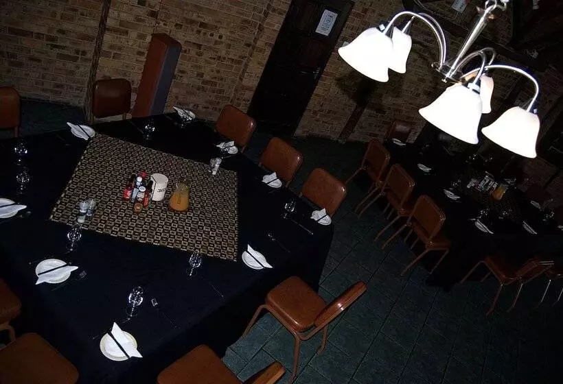 ホテル Waterfront Country Lodge