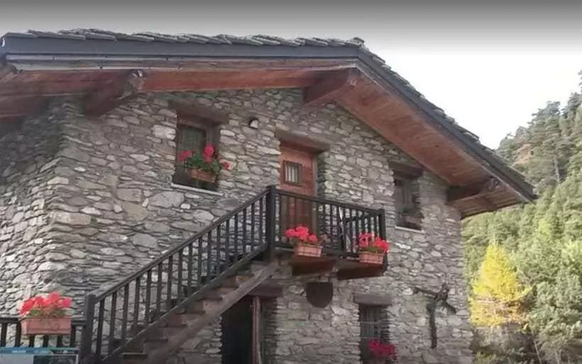 Lavese  Ostello Con Ristoro