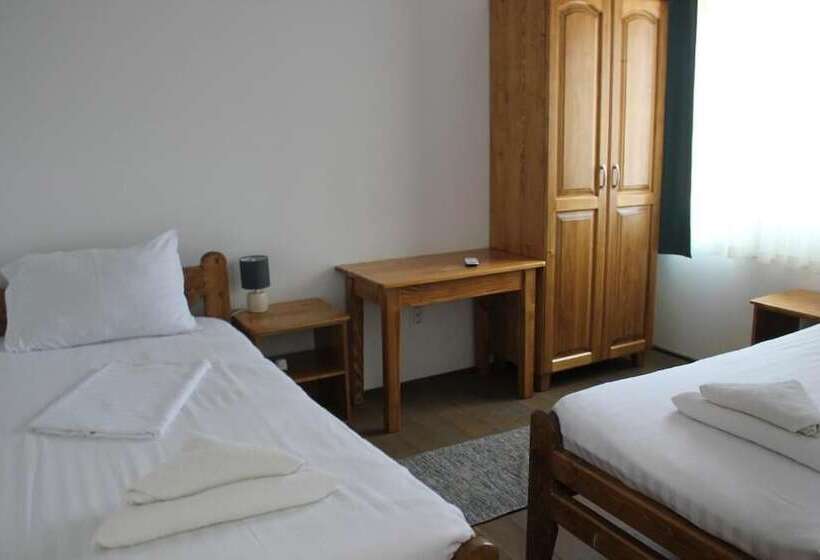 Пансион Cerdacul Cu Stuf