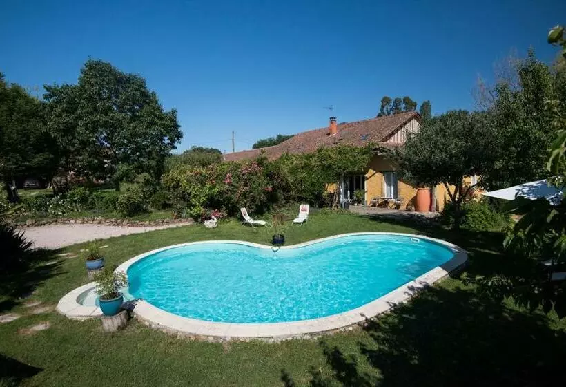 Majatalo Domaine à Marmande