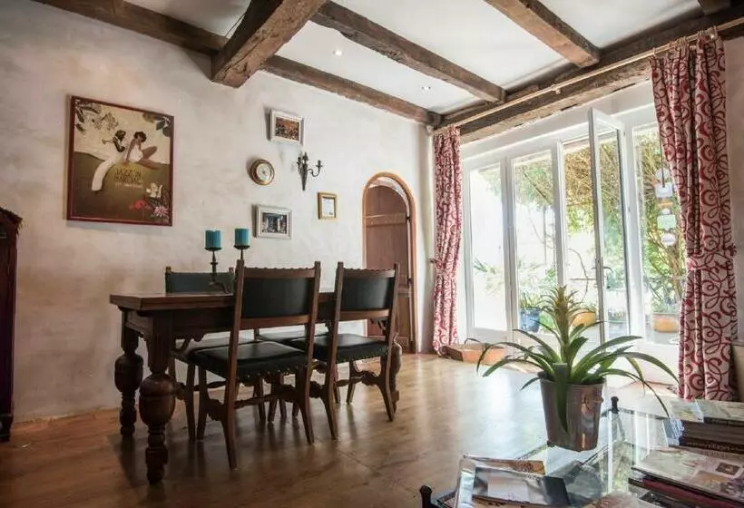 Majatalo Domaine à Marmande