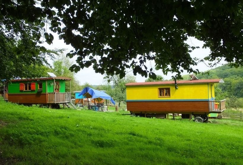 بنسيون Les Roulottes à La Ferme Du Magnyrobert