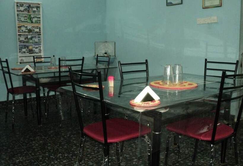 Pension (Hôtel basse catégorie) Simla Inn Tourist Guest House