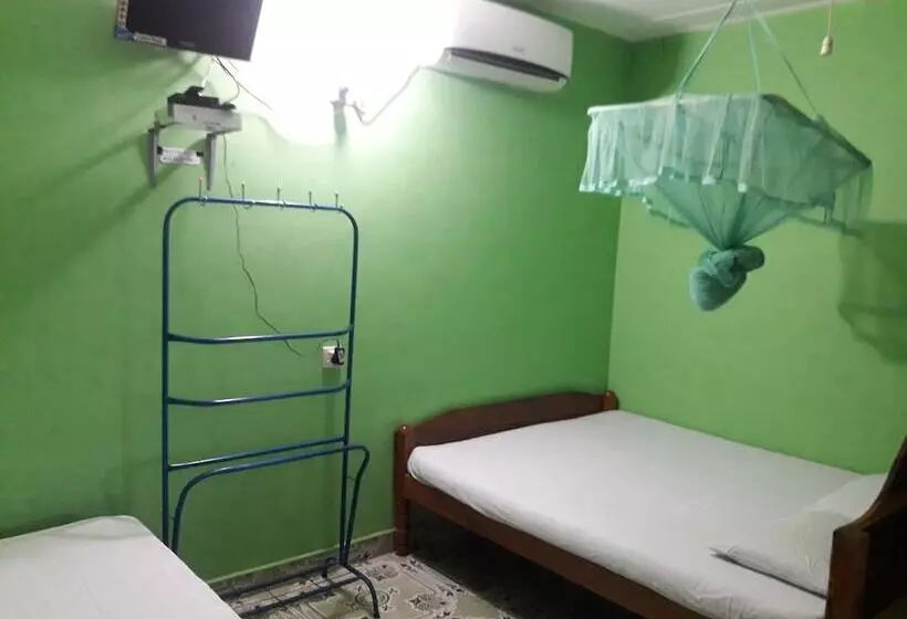 ペンション Simla Inn Tourist Guest House