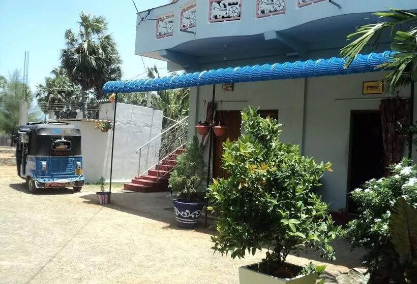 ペンション Simla Inn Tourist Guest House