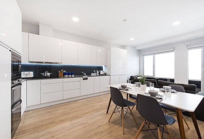 إقامة Destiny Student  The Tannery