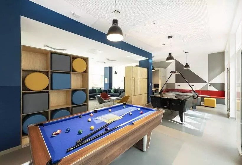 اقامتگاه Destiny Student  The Tannery