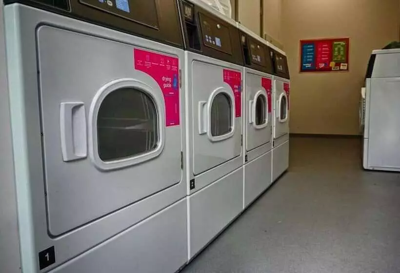 اقامتگاه Destiny Student  The Tannery