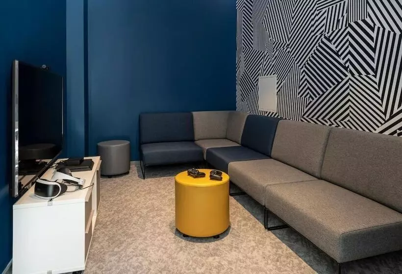 اقامتگاه Destiny Student  The Tannery