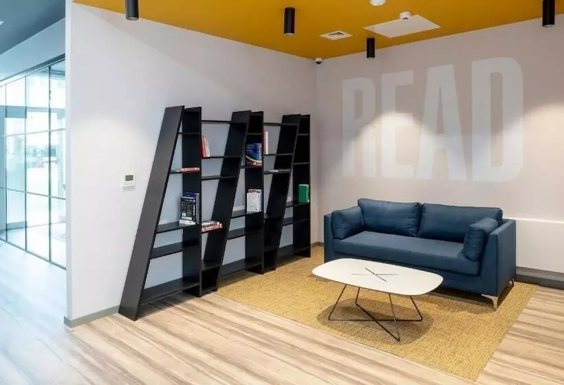 اقامتگاه Destiny Student  The Tannery