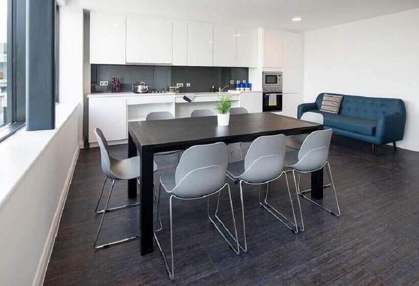 إقامة Destiny Student  The Tannery