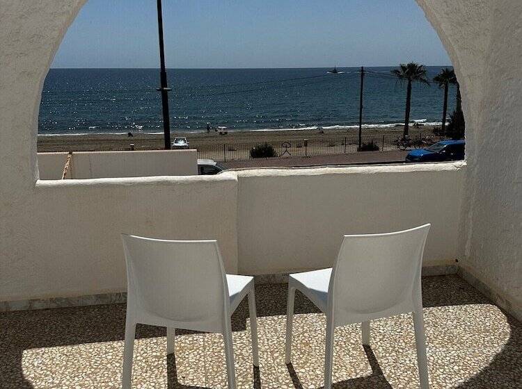 פונדק El Flamenco