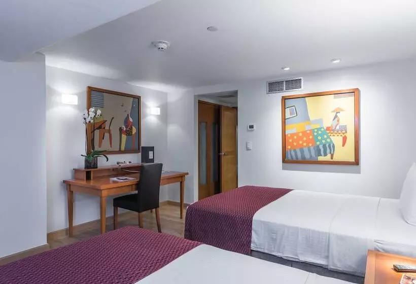 هتل Eurostars Zona Rosa Suites